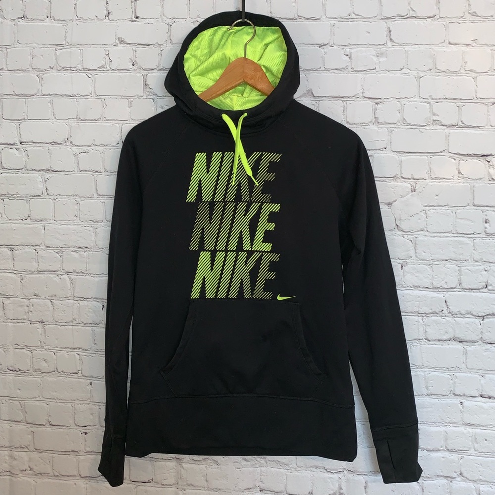 like new nike hoodie🖤
